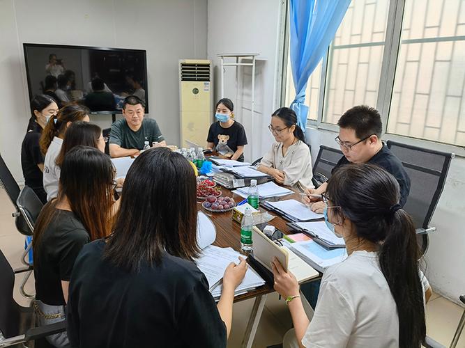 黄埔区市场局组织第三方专家对"质量提升专班"成员开展现场风险评估和